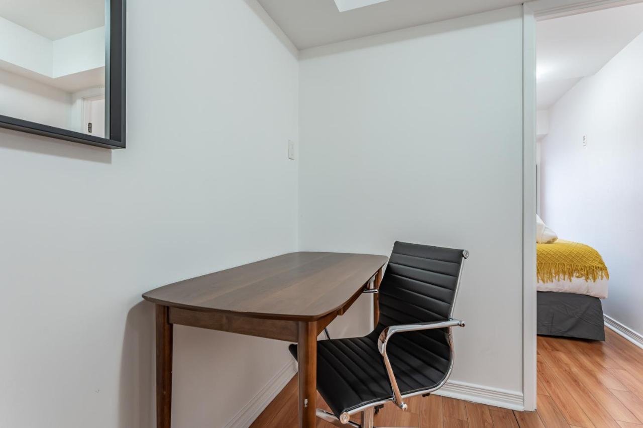 Kensington Place Apartments Торонто Экстерьер фото