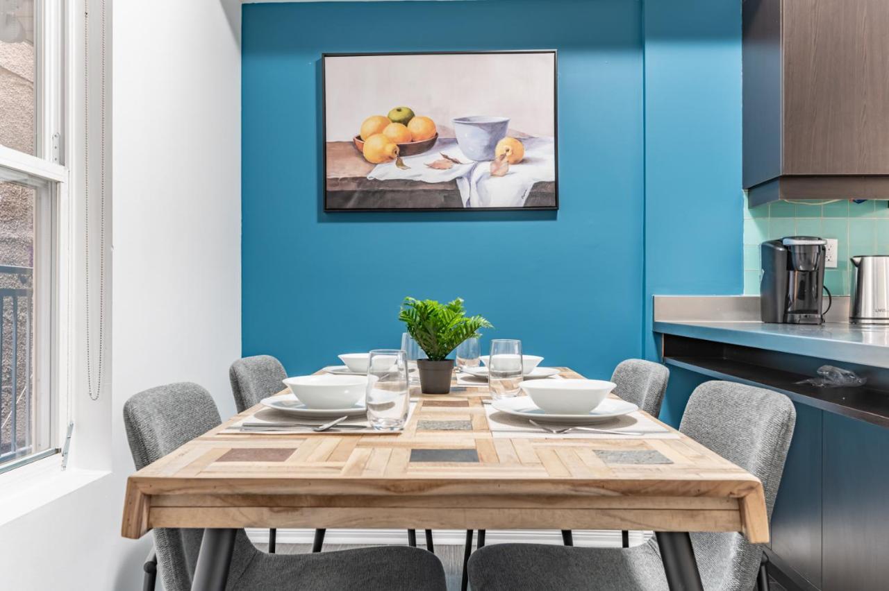 Kensington Place Apartments Торонто Экстерьер фото